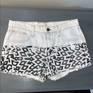 Joe's Jeans  "Bleach Out" Women's Cut-off Frayed Hem Zip Fly Shorts Size 24 EUC